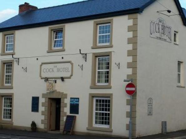 The Cock Hotel Bronllys Exterior foto